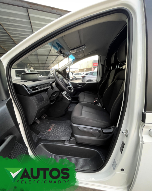 HYUNDAI STARIA - Imagen 4